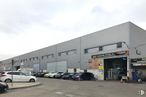 Industrial for sale at Avenida Constitución, Coslada, Madrid, 28820 with car, building, automotive parking light, wheel, sky, cloud, tire, vehicle, asphalt and automotive tire around