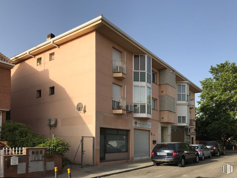 Local en alquiler en Calle Federico García Lorca, 39, Daganzo de Arriba, Madrid, 28814 con coche, edificio, cielo, propiedad, planta, ventana, vehículo, casa, árbol y barrio alrededor