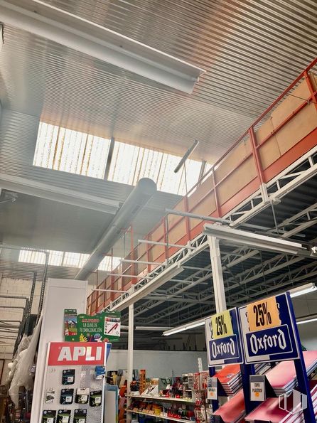 Industrial for rent at Calle Madera, Rivas-Vaciamadrid, Madrid, 28529 with shelf, building, publication, retail, ceiling, city, customer, bookcase, commercial building and beam around