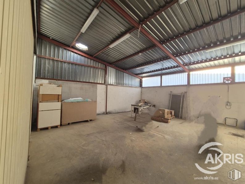 Industrial for sale at Carretera Toledo, Villaseca de la Sagra, Toledo, 45292 with wood, hall, window, floor, flooring, real estate, ceiling, concrete, hardwood and beam around