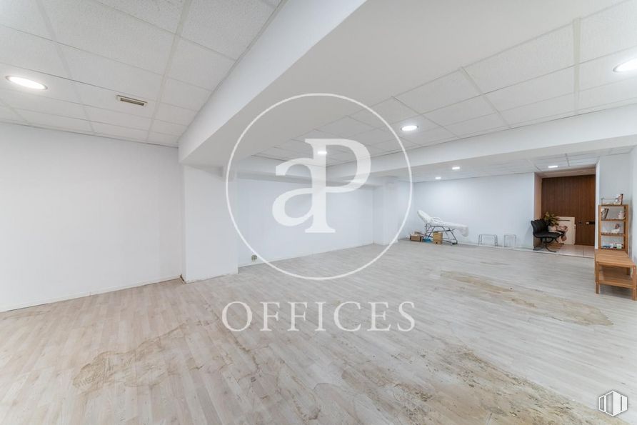 Oficina en venta en Paseo Castellana, Tetuán, Madrid, 28046 con alumbrado, edificio, madera, pasillo, pavimentos, piso, arte, suelo laminado, madera y espacio alrededor