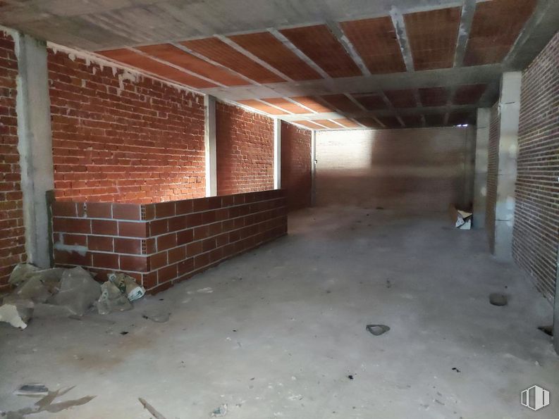 Local en venta en Calle Capitán Miranda, Miguel Esteban, Toledo, 45830 con albañilería, ladrillo, edificio, madera, suelo, suelos, haz, material de construcción, pared y casa alrededor