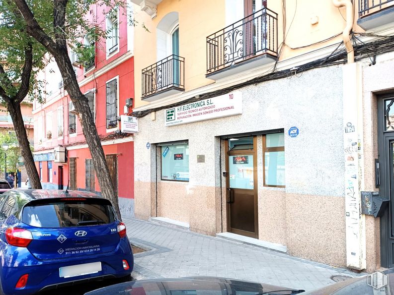 Local en venta en Calle Rafael de Riego, Arganzuela, Madrid, 28045 con coche, puerta, ventana, vehículo, vehículo de motor, iluminación del automóvil, edificio, matrícula del vehículo, barrio y diseño automovilístico alrededor