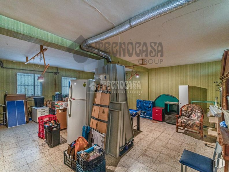 Local en venta en Plaza Platón, Ciudad Lineal, Madrid, 28027 con refrigerador, silla, edificio, madera, casa, suelos, gas, ocio, estante y techo alrededor