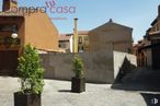 Land for sale at Casco histórico, Segovia, 40001 with houseplant, flowerpot, plant, property, building, sky, window, residential area, neighbourhood and wall around