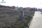 Land for sale at Avenida Mediterráneo, El Casar, Guadalajara, 19170 with plant, sky, land lot, building, landscape, grass, road, tree, soil and road surface around