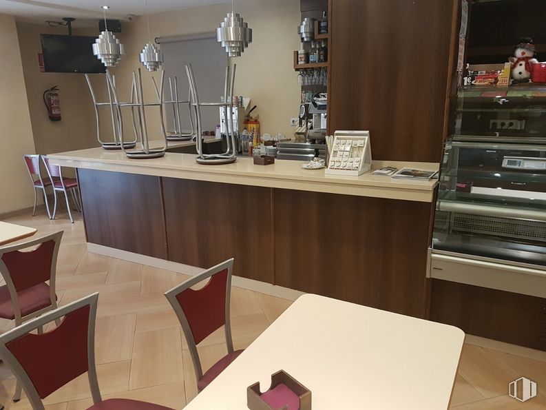 Retail for sale & for rent at Calle Monte, 1, Quintanar de la Orden, Toledo, 45800 with cabinetry, table, furniture, building, chair, kitchen, interior design, wood, lighting and automotive design around