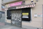 Local en venta en Calle Ocaña, 91, La Latina, Madrid, 28047 con edificio, accesorio, fuente, ventana, arte, fachada, gas, carretera, puerta y graffiti alrededor