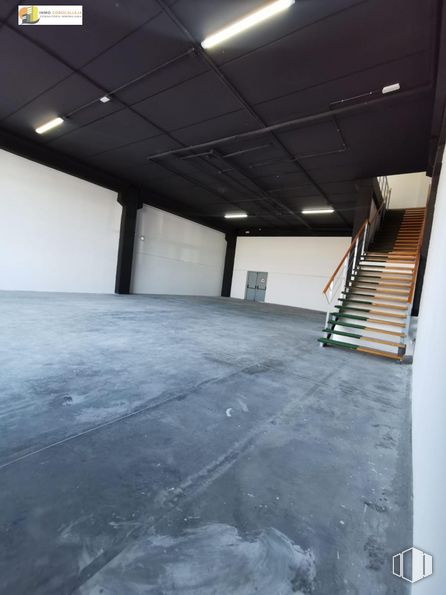 Nave en alquiler y venta en Zona industrial, Arganda del Rey, Madrid, 28500 con propiedad, accesorio, suelo, suelos, pared, material compuesto, hormigón, hall, techo y tintes y matices alrededor