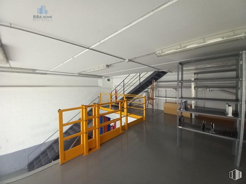 Nave en venta en Zona Navegando, Coslada, Madrid, 28820 con suelo, suelos, accesorio, techo, hall, edificio, espacio, ingeniería, habitación y aluminio alrededor