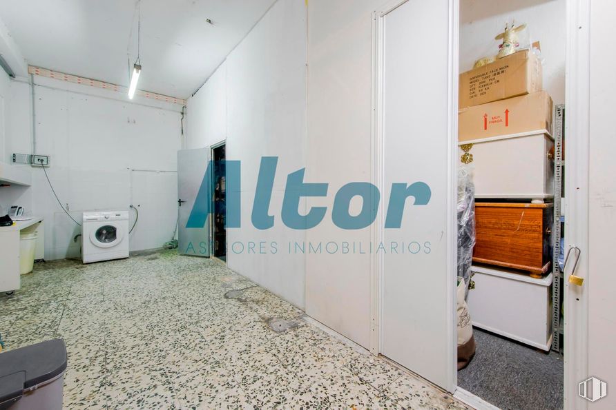 Local en venta en Zona Fuente del Berro, Salamanca, Madrid, 28028 con lavadora, caja, suelos y suelo alrededor