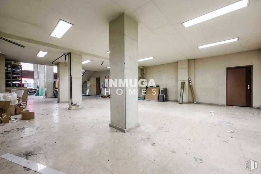 Local en venta en Calle Murcia, Arganzuela, Madrid, 28045 con alumbrado, lámpara, suelo, suelos, techo, material compuesto, hormigón, suelo de baldosas, hall y material de construcción alrededor