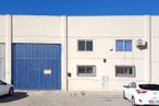 Industrial for rent at Calle Lisboa, 9, Torres de la Alameda, Madrid, 28813 with car, window, automotive parking light, parking, family car, luxury vehicle, car door, automotive tail & brake light, automotive side-view mirror and mid-size car around