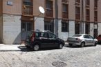 Retail for sale at Zona Centro, San Lorenzo de El Escorial, Madrid, 28200 with car, tire, building, wheel, automotive parking light, land vehicle, vehicle, window, vehicle registration plate and automotive tire around