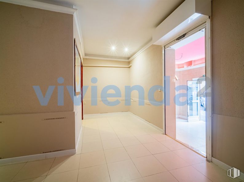 Local en venta en Calle Espronceda, Chamberí, Madrid, 28003 con puerta, accesorio, suelo, suelos, exterior del automóvil, techo, hall, vidrio, fachada y habitación alrededor