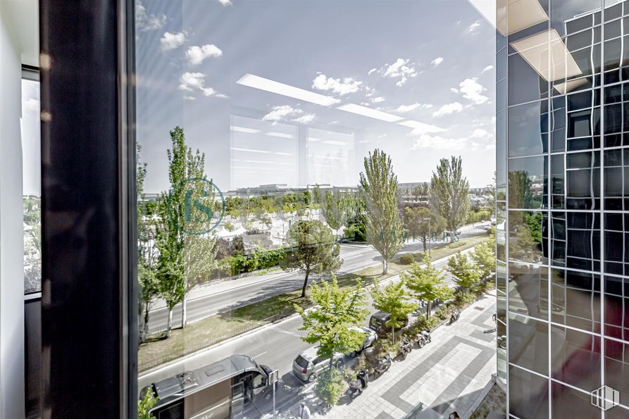 Oficina en alquiler en Edificio Egeo, Avenida Partenón, 4-6 , Barajas, Madrid, 28042 con cielo, edificio, interiorismo, planta, diseño urbano, nube, condominio, bloque de pisos, árbol y inmobiliario alrededor