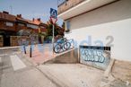 Local en venta en Calle Islas Marquesas, Fuencarral - El Pardo, Madrid, 28035 con ventana, bicicleta, neumático, rueda, neumático para bicicleta, azure, superficie de la carretera, bicicletas--equipos y suministros, cuadro de bicicleta y cielo alrededor