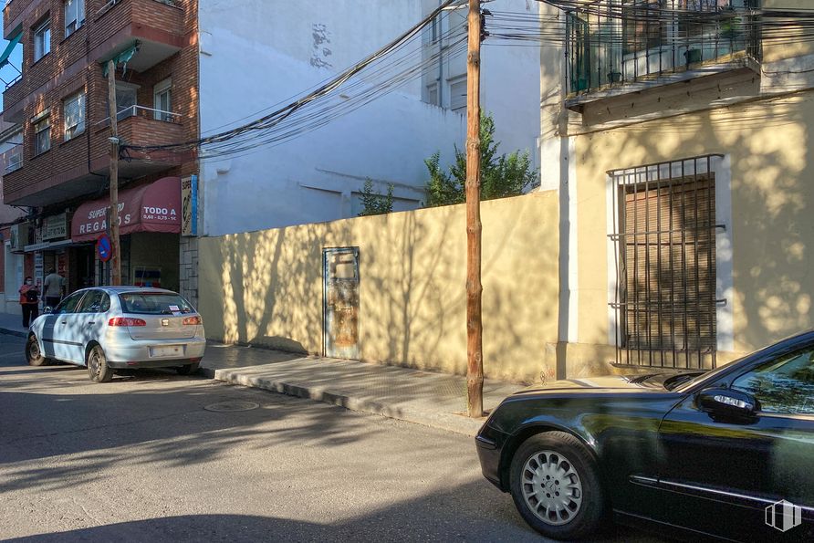 Suelo en venta en Calle Capitán Angosto Gómez, 100, Aranjuez, Madrid, 28300 con rueda, coche, edificio, neumático, luz de estacionamiento automotriz, vehículo terrestre, vehículo, planta, ventana y iluminación automotriz alrededor