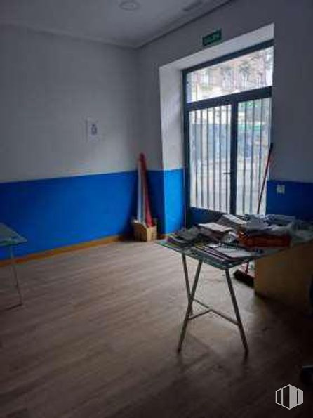 Retail for sale at Calle Miguel Arredondo, 7, Arganzuela, Madrid, 28045 with window, table, wood, interior design, flooring, floor, wall, paint, building and hardwood around