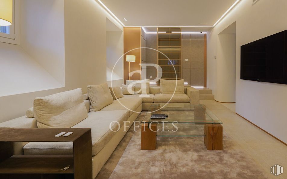 Oficina en alquiler en Calle Felipe IV, Retiro, Madrid, 28014 con sofá, televisión, mesa de centro, mueble, mesa, confort, madera, sofá estudio, sala de estar y edificio alrededor