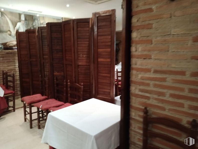 Retail for sale at Avenida Doctor Manuel Jarabo, 52, San Martín de la Vega, Madrid, 28330 with table, cabinetry, wood, interior design, flooring, floor, wall, hardwood, chair and wood stain around