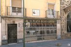 Retail for rent at Calle Corredera Cristo, Talavera de la Reina, Toledo, 45600 with window, fixture, door, facade, wood, building, city, tints and shades, metal and plant around