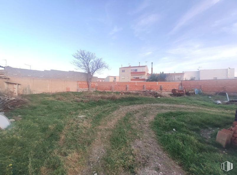 Suelo en venta en Zona centro, Quintanar de la Orden, Toledo, 45800 con zona residencial, lote de terreno, llano, asentamiento humano, suelo, pueblo, patio, césped y patio trasero alrededor