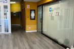 Retail for sale & for rent at Casco urbano, Valdemorillo, Madrid, 28210 with furniture, door, fixture, building, wood, flooring, hall, tile flooring, ceiling and hardwood around