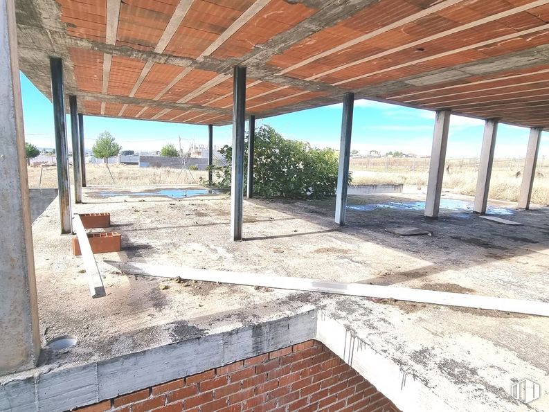 Suelo en venta en Calle Lirios, Mejorada del Campo, Madrid, 28840 con propiedad, planta, árbol, sombra, madera, suelo, haz, material de construcción, inmobiliario y material compuesto alrededor