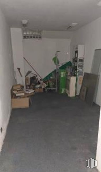 Local en alquiler y venta en Zona Orense, Tetuán, Madrid, 28020 con suelo, suelos, gris, sótano, pintura y escayola alrededor