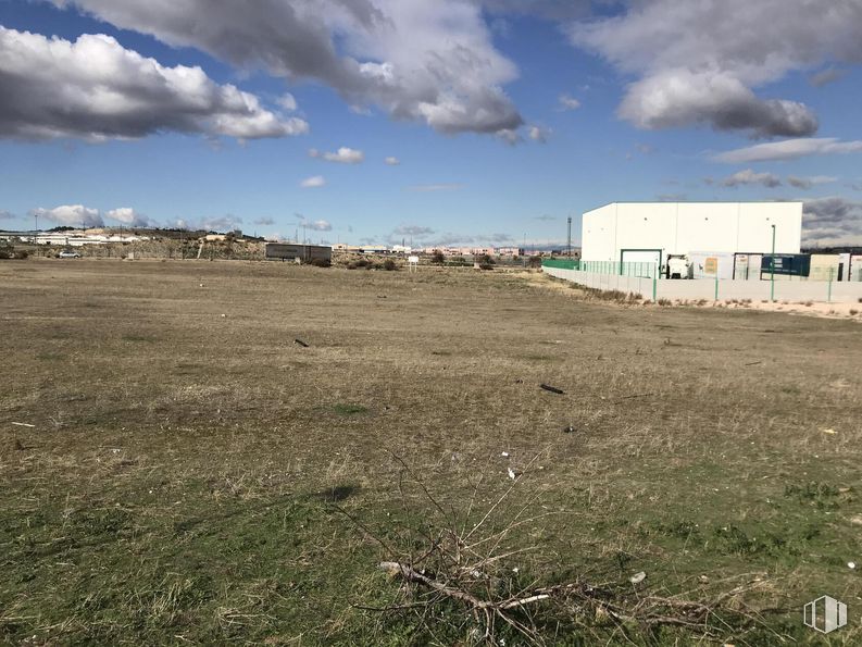 Suelo en venta en Calle Mineros, 11, Pinto, Madrid, 28320 con edificio, nube, cielo, ecorregión, terreno, paisaje, cúmulo, llanura, hierba y zona rural alrededor