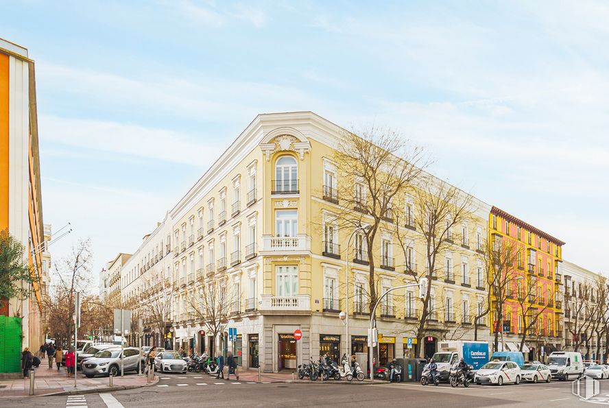 Oficina en alquiler en Calle Goya, 8, Salamanca, Madrid, 28001 con edificio, cielo, nube, vehículo terrestre, rueda, coche, neumático, ventana, vehículo y arquitectura alrededor