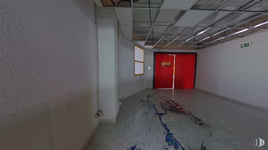 Office for sale at Avenida Democracia, Puente de Vallecas, Madrid, 28031 with door, wood, interior design, floor, fixture, hall, flooring, concrete, ceiling and building around