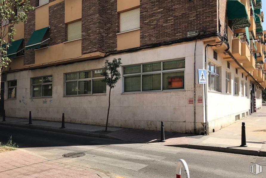 Oficina en alquiler en Avenida Juan de la Cierva, 25, Getafe, Madrid, 28901 con ventana, edificio, propiedad, superficie de la carretera, vecindario, pared, barrio residencial, fachada, bienes raíces y accesorio alrededor