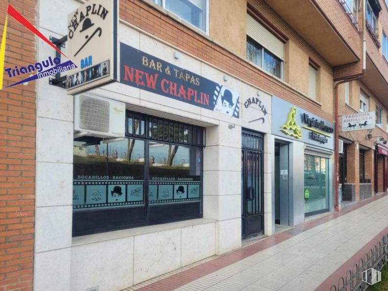 Retail for sale at El Cerro - Carretera San Rafael, Segovia, 40006 with building, window, fixture, real estate, facade, font, commercial building, door, house and advertising around