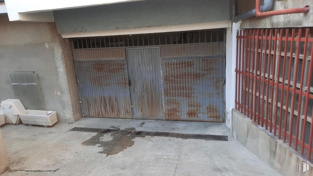 Local en venta en Calle Gonzalo Herrero, Tetuán, Madrid, 28039 con propiedad, madera, superficie de la carretera, albañilería, suelos, suelo, ladrillo, material compuesto, gas y asfalto alrededor