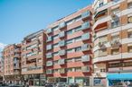 Office for rent at Calle Moreno Nieto, 12, Arganzuela, Madrid, 28005 with building, sky, property, window, car, vehicle, wheel, tower block, condominium and urban design around