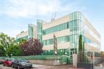 Office for sale at Edificio Oficant, Ronda Poniente, 15, Tres Cantos, Madrid, 28760 with car, building, automotive parking light, sky, tire, vehicle, cloud, wheel, vehicle registration plate and urban design around