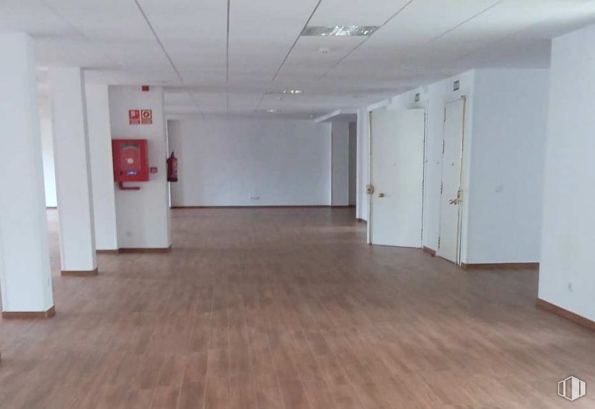 Oficina en alquiler en Calle Preciados, 7, Centro, Madrid, 28013 con edificio, entrada, accesorio, madera, piso, suelo, techo, mediante, evento y madera dura alrededor