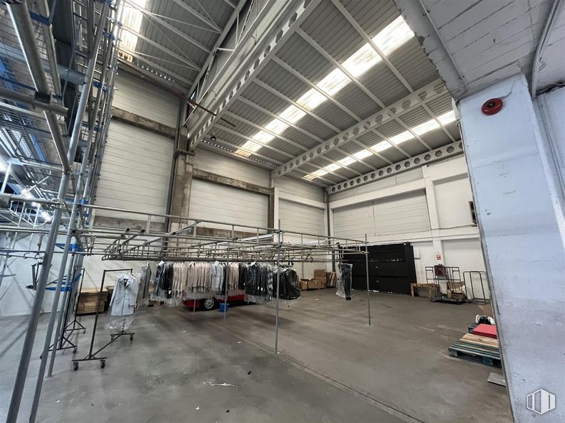 Nave en alquiler y venta en Calle Aeronáutica, 28, Alcorcón, Madrid, 28923 con ingeniería, hall, haz, material compuesto, accesorio, techo, máquina, gas, metal y acero alrededor