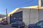 Industrial for sale at Calle Puerto de Oncala, Leganés, Madrid, 28914 with car, wheel, window, tire, automotive parking light, land vehicle, sky, vehicle, automotive tire and automotive lighting around