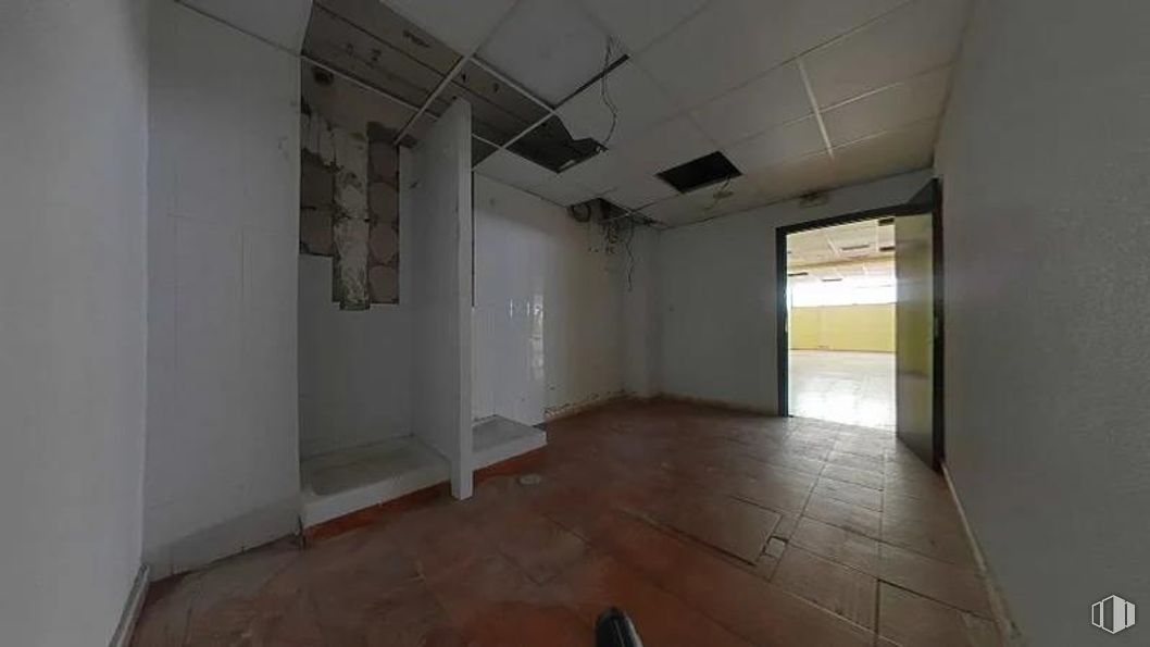 Nave en venta en Calle Cincel, Rivas-Vaciamadrid, Madrid, 28529 con accesorio, hall, madera, interiorismo, suelos, suelo, techo, madera dura, espacio y material compuesto alrededor