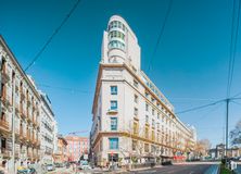 Office for rent at Calle Alcalá, 63, Salamanca, Madrid, 28014 with building, sky, infrastructure, tower, window, thoroughfare, electricity, plant, urban design and tower block around