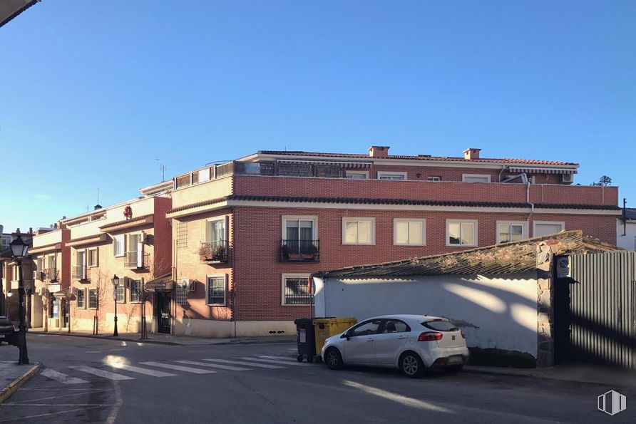 Local en alquiler en Calle Manuel Mac-Crohon, 52, Morata de Tajuña, Madrid, 28530 con coche, edificio, cielo, rueda, propiedad, neumático, ventana, vehículo, área residencial y barrio alrededor