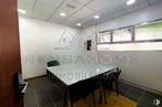 Retail for sale at Calle Capitán Angosto Gómez, Aranjuez, Madrid, 28300 with desk, table, chair, furniture, window, interior design, flooring, floor, hall and wood around