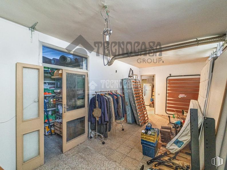 Local en venta en Plaza Platón, Ciudad Lineal, Madrid, 28027 con puerta, propiedad, interiorismo, madera, suelo, suelos, edificio, marco, techo y estante alrededor