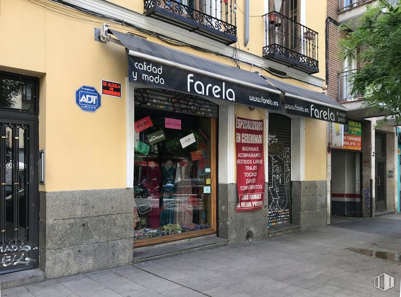 Retail for rent at Calle Argumosa, 14, Centro, Madrid, 28012 with building, window, fixture, door, font, facade, house, city, tree and retail around