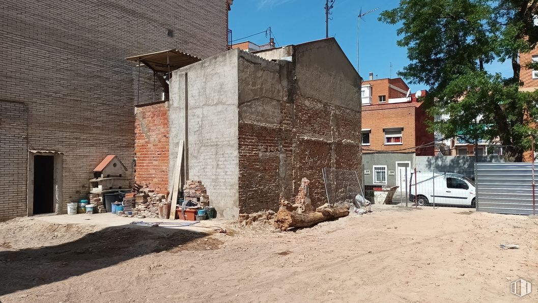 Suelo en venta en Calle Calero Pita, 29, Puente de Vallecas, Madrid, 28053 con coche, edificio, cielo, ventana, árbol, superficie de la carretera, barrio, zona rural, vehículo y paisaje alrededor