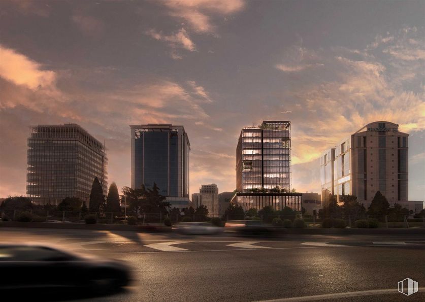 Oficina en alquiler en Edificio Faro, Calle Retama, 3, Arganzuela, Madrid, 28045 con edificio, coche, nube, cielo, atmósfera, durante el día, rascacielos, afterglow, agua y luz solar alrededor