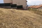 Land for sale at Urbanización La Atalaya, Hontanares de Eresma, Segovia, 40490 with sky, building, land lot, grass, wood, house, groundcover, landscape, grass family and roof around